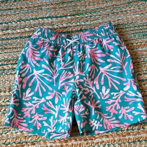 Boy’s Crewcuts Colorful Coral Print Swim Shorts size 5